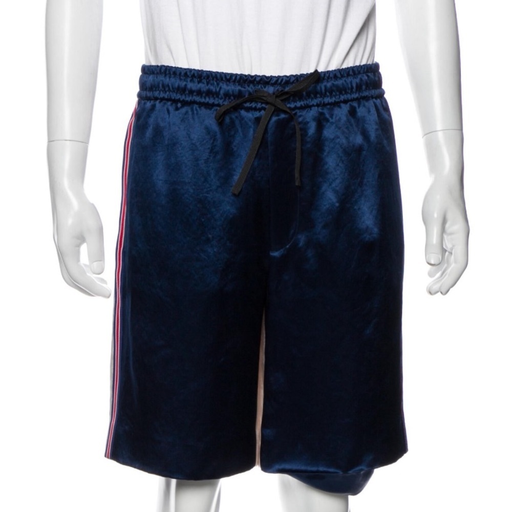 Gucci GG silk like logo shorts NWT